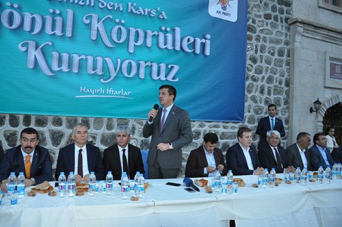 bakan-zeybekci-karsta-3-bin-kisiyle-iftar-acti-(10).jpg