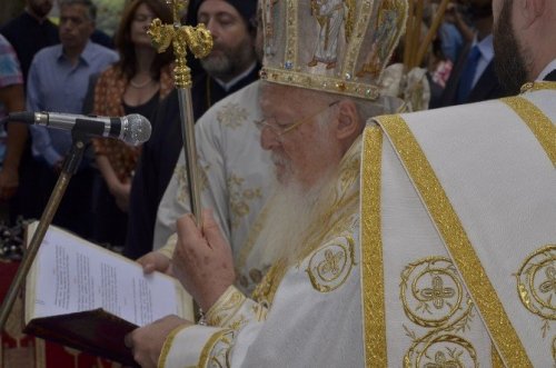 Bartholomeos’tan Ayinde Terörün Bitmesi Dileği