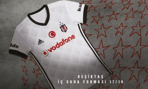 Beşiktaş, 3 Yıldızlı Formayı Tanıttı