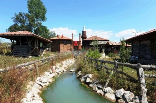 Bu Köy Dünyada Tek