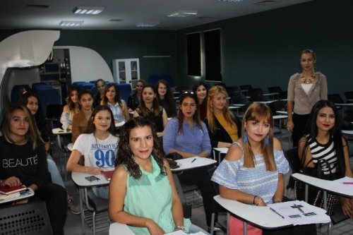 Bu Köyün Nüfusundan Fazla Öğrencisi Var