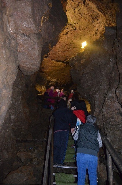 Çal Mağarası’nı 35 Bin Turist Ziyaret Etti