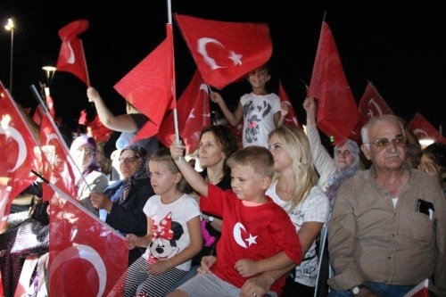 Çanakkale’de Demokrasi Nöbeti