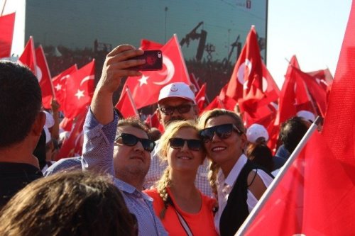 Çanakkale’de Demokrasi Ve Şehitler Mitingi