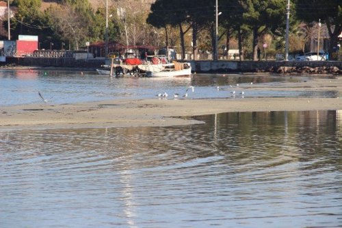 Çanakkale’de Deniz 20 Metre Çekildi