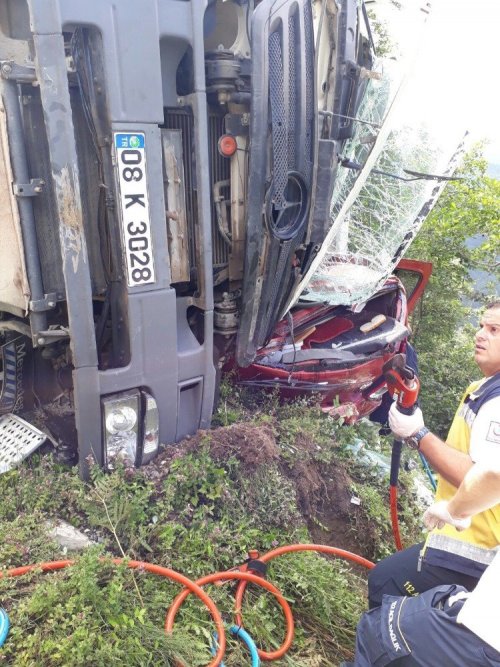 Cankurtaran’da Can Pazarı: 3 Ölü, 3 Yaralı