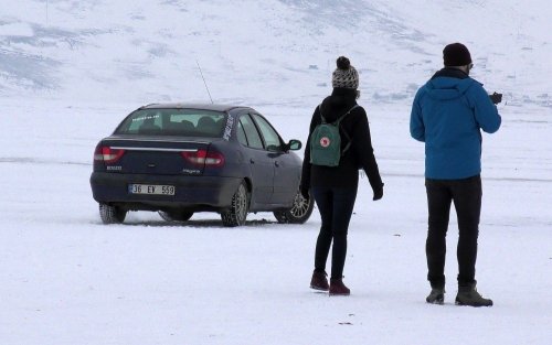 Çıldır Gölü'nde Renkli Görüntüler