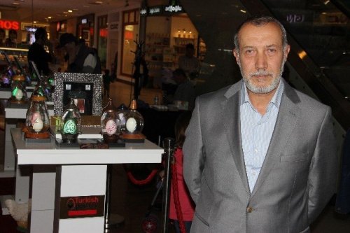 Çinli Ustadan Esinlendi, Anadolu Motiflerini Yumurtaya İşledi