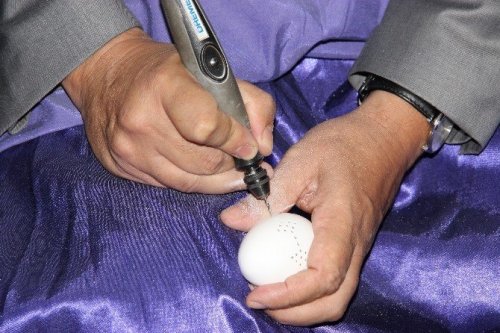 Çinli Ustadan Esinlendi, Anadolu Motiflerini Yumurtaya İşledi