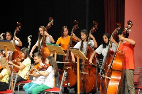 Çocuk Senfoni Orkestrası ‘Cumhuriyet Konseri’ İle İzleyenleri Büyüledi