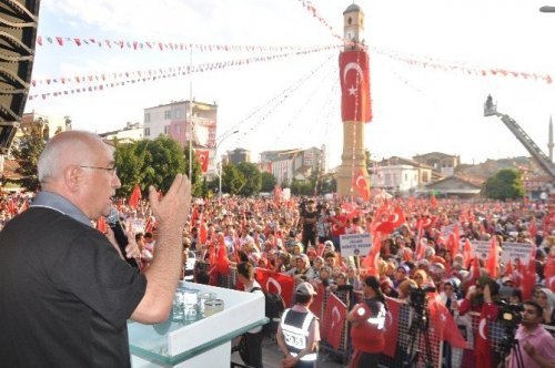 Çorum’da Demokrasi Ve Şehitler Mitingi