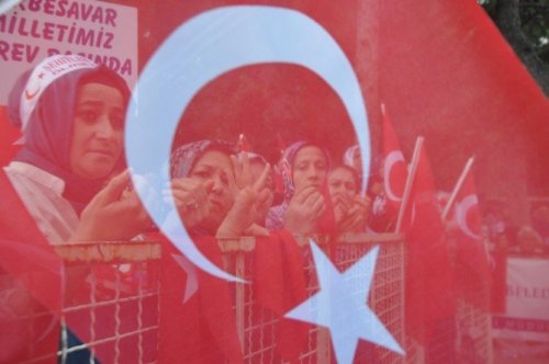 Çorum’da Demokrasi Ve Şehitler Mitingi