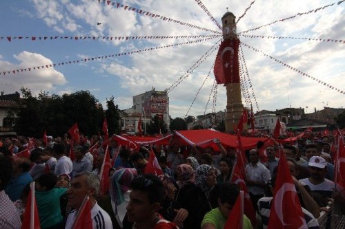Çorum’da Demokrasi Ve Şehitler Mitingi