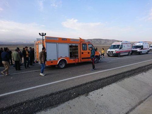 Doğubayazıt’ta Trafik Kazası: 1 Ölü, 8 Yaralı