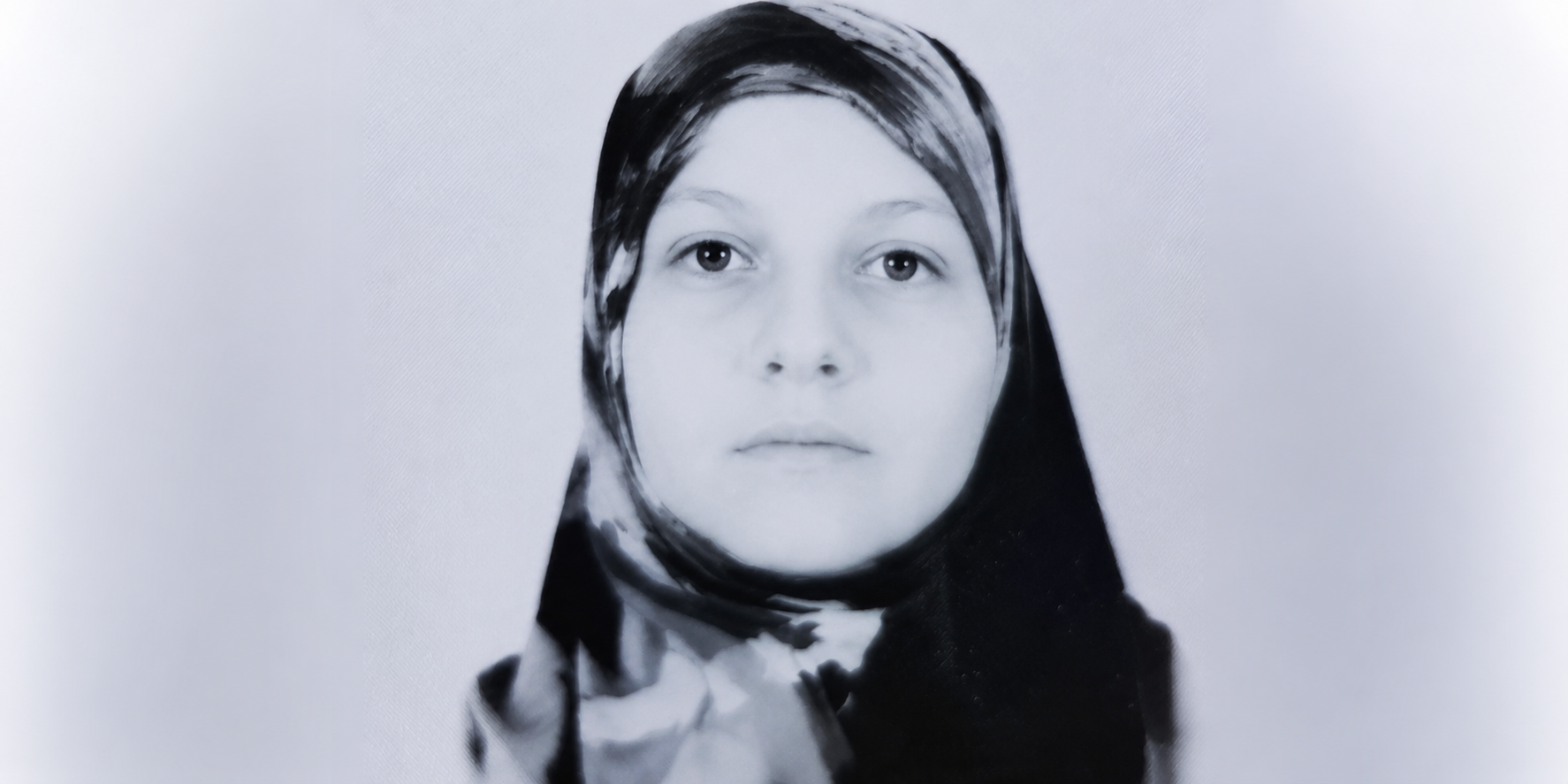 emine-disli.png