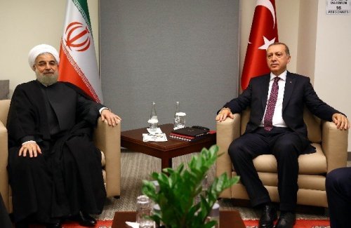 Erdoğan, İran Cumhurbaşkanı Ruhani İle Görüştü