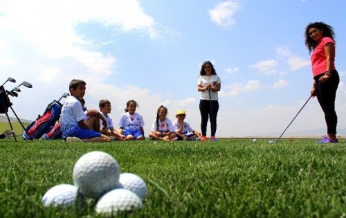Erzurum Yaylasından Golf Antrenörlüğüne