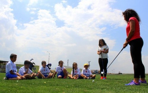 Erzurum Yaylasından Golf Antrenörlüğüne