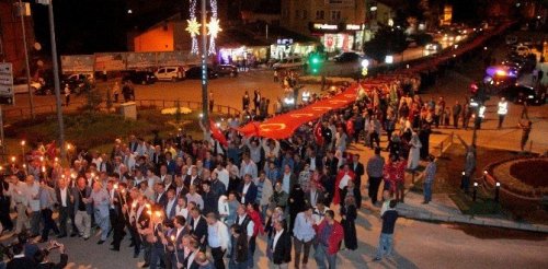 Erzurum’da “Bayrak Yürüyüşü” Düzenlendi