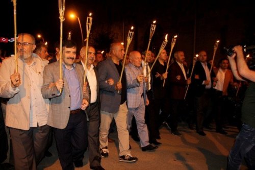 Erzurum’da “Bayrak Yürüyüşü” Düzenlendi