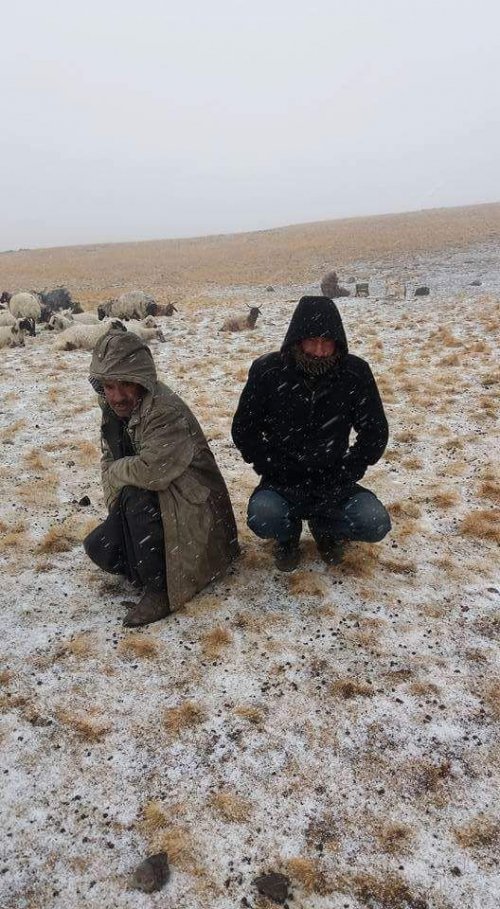 Erzurum’un Yüksek Kesimlerine Kar Yağdı