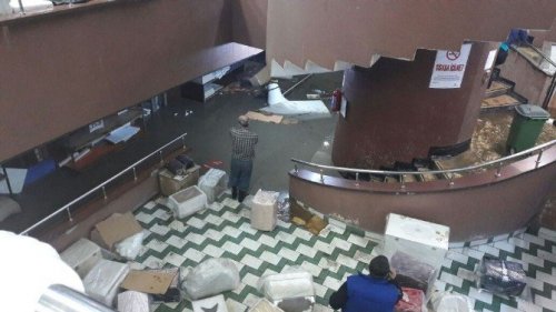 Esnaflar, Ekipler Gelmeden Başkanı Göndermedi