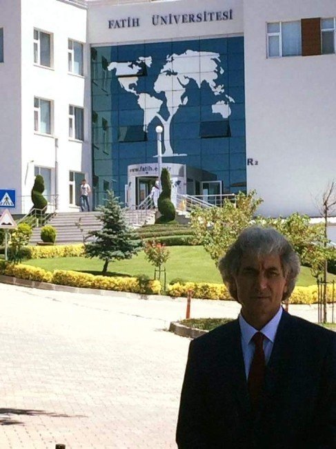 Fatih Üniversitesi Rektörü İstifa Etti