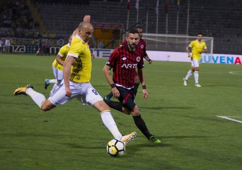 Fenerbahçe, Ankara'dan Mutlu Döndü