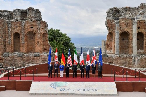 G7 Liderleri Aile Fotoğrafı Çektirdi