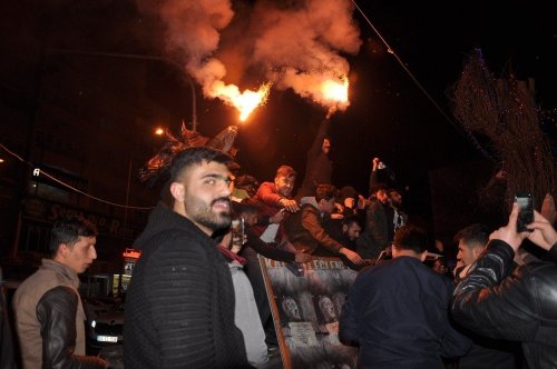 Galibiyet 'Beşiktaş'lıları Sokağa Döktü