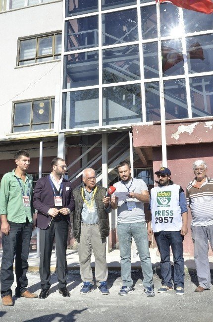 Gazeteciler ’Zulüm Merdivenine’ Tepki Gösterdi