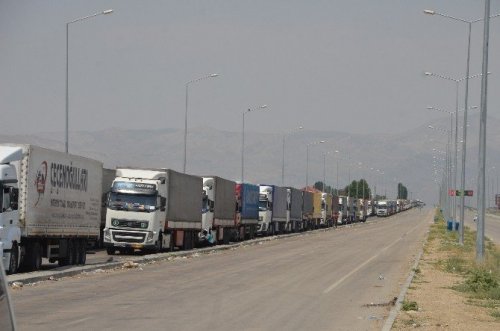 Gürbulak Sınır Kapısı’nda Tır Kuyruğu