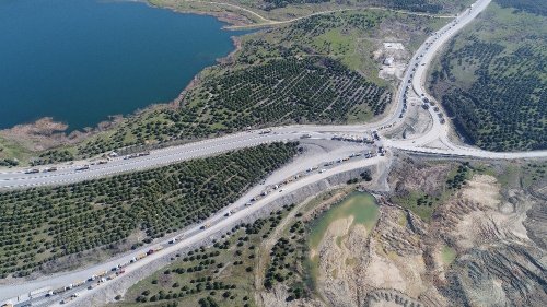 Hafriyat Kamyonu Kuyruğu Havadan Görüntüledi