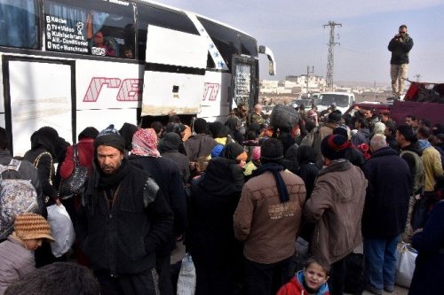 Halep’ten Kaçış Sürüyor