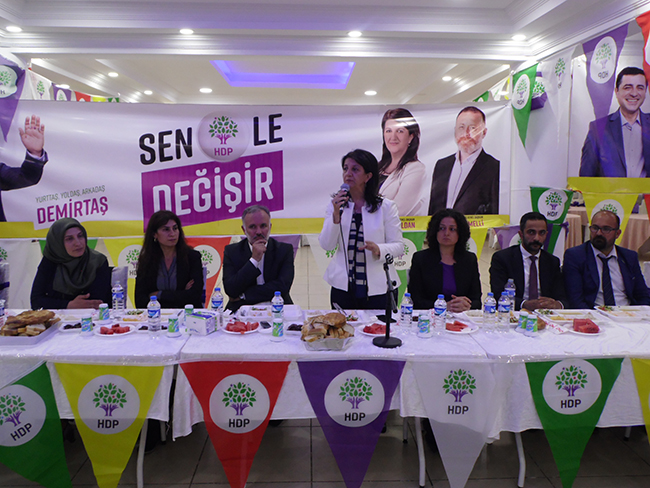 hdp-iftar1.jpg