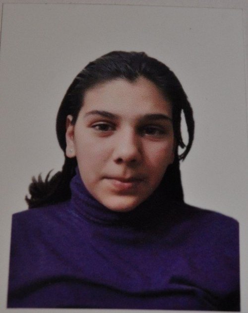 Her Yerde Kaybolan 16 Yaşındaki Kızını Arıyor