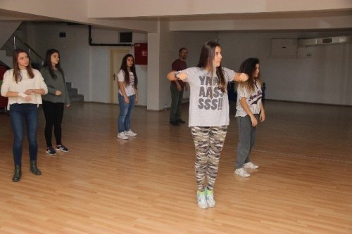 Hip Hop Aşkı Yaş Tanımadı