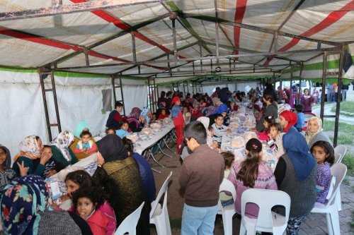 Iğdır Belediyesi Ramazan Çadırı Kurdu