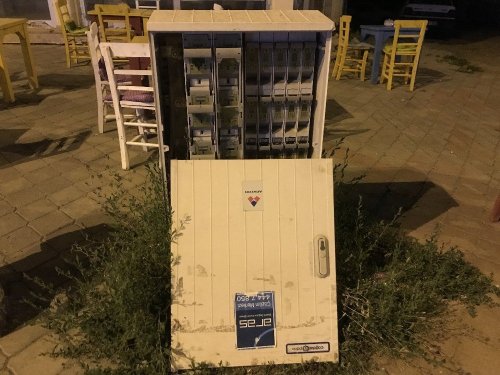 Iğdır’da Açık Elektrik Panosu Tehlike Oluşturuyor