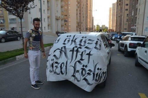 İnanılmaz Pankart...9 Saat Boyunca Böyle Şehir Turu Attı...