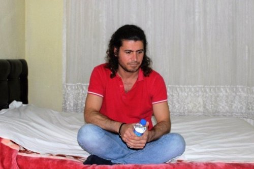 İranlı Muhammed Açlık Grevine Başladı