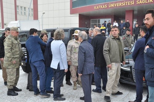 İranlı Mühendisler Kars'ta Tedavi Ediliyor