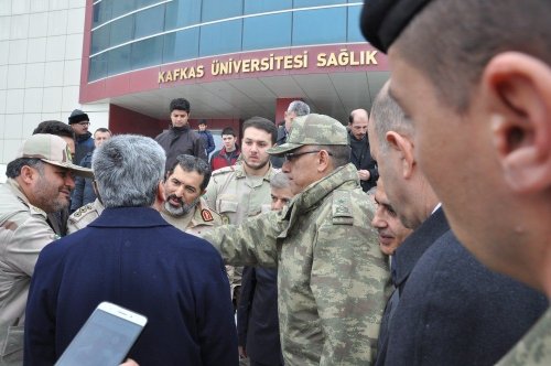 İranlı Mühendisler Kars'ta Tedavi Ediliyor