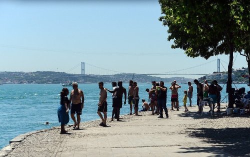 İstanbul’da Sıcak Hava Bunaltıyor