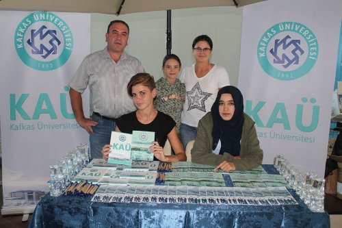 Kafkas Üniversitesi Öğrencilerini Karşılıyor