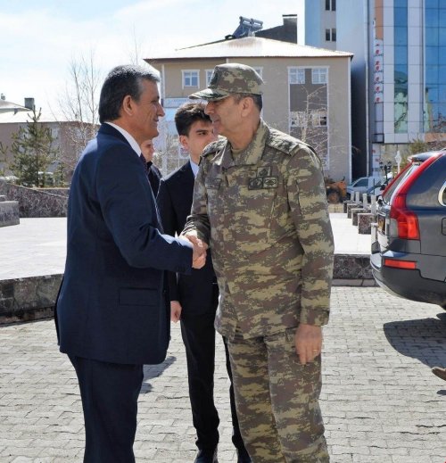 Kara Kuvvetleri Komutanı Çolak, Ardahan’da