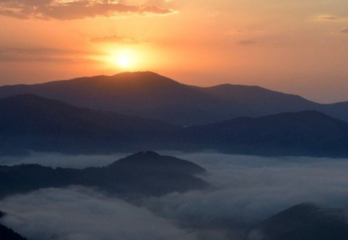 Karadeniz’in Bulut Denizi Ve Dağ Adacıkları Görenleri Büyülüyor