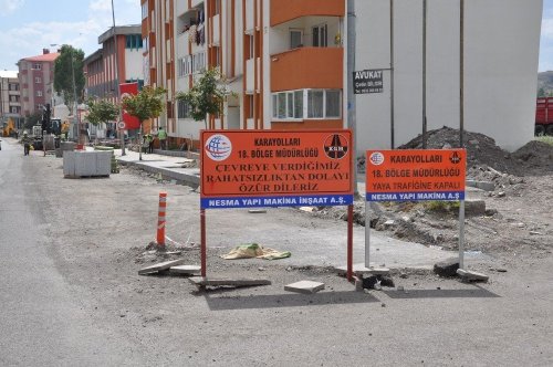 Karayolları, Şehir İçi Yol ve Kaldırımları Yapıyor