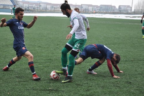 Kars 36 Spor: 4 Karlıova Yıldırım Spor: 1