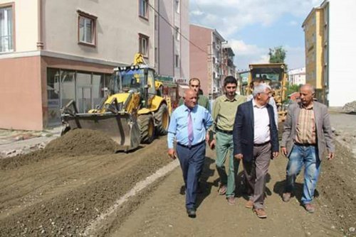 Kars Belediyesi'nin Yol Çalışmaları Devam Ediyor